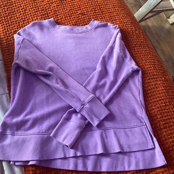 Crewneck - Picture 1 of 1